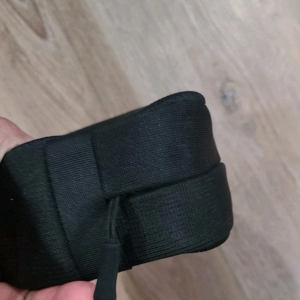 Beats by Dr Dre Headphones Zip Carrying Soft Bag Pouch Zipper‎ Case Black
